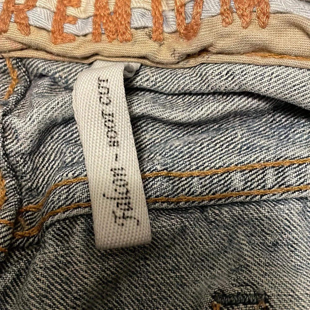 GUESS Premium Falcon Boot Cut 36 Denim Blue Jeans Pockets Buttons belt loops - Picture 5 of 8